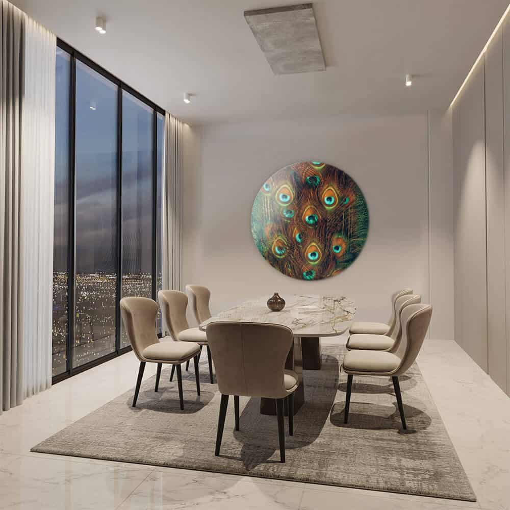 Interieur mit Wand kreisförmigen Design Bild der schönen schwarzen Feder