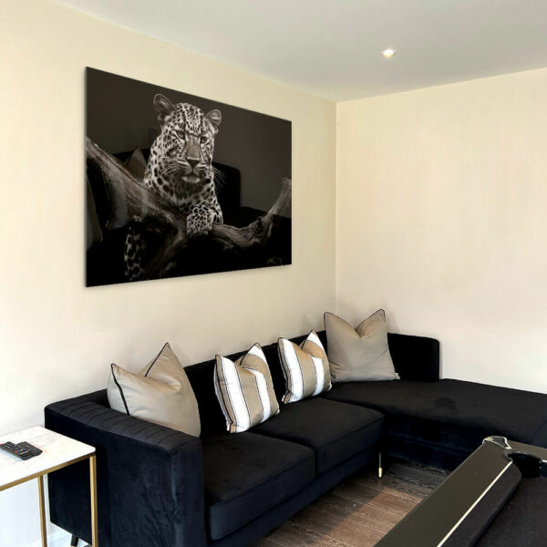 10. Glass Mockup 10. Glass Mockup