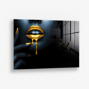 8.-Glass-Detail-1-Golden-Lip