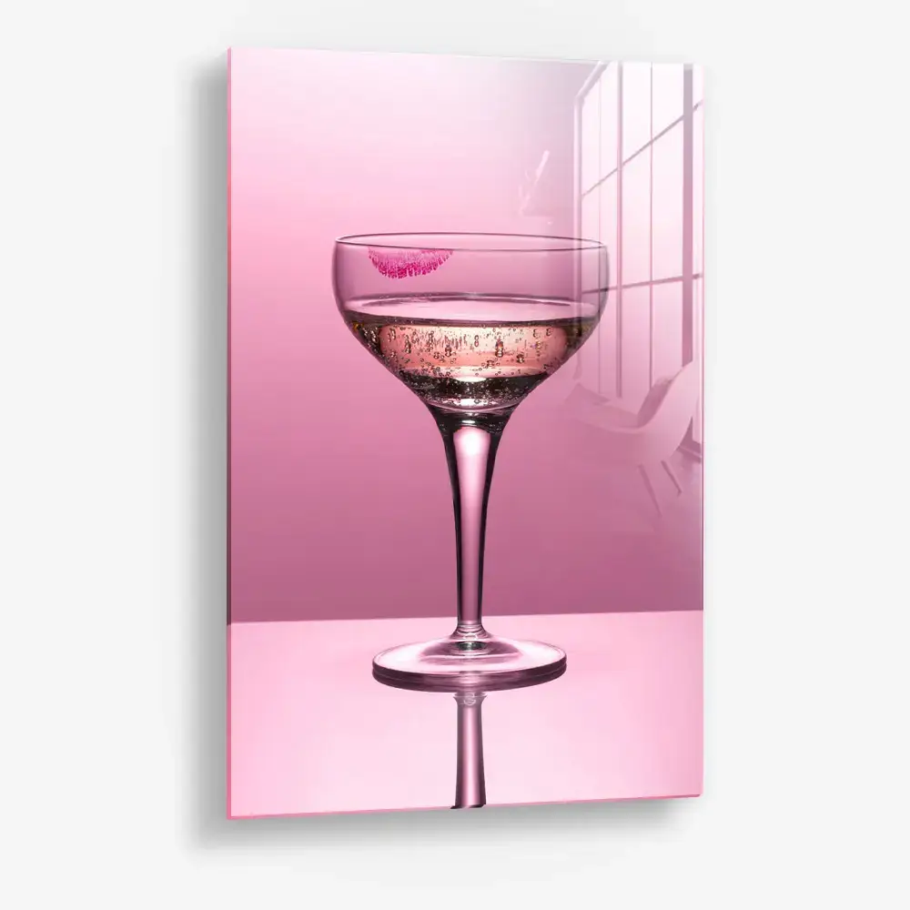 8.-Glass-Detail-1-Pink-Signature