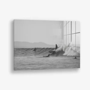 8.-Glass-Detail-1-Surf-Day