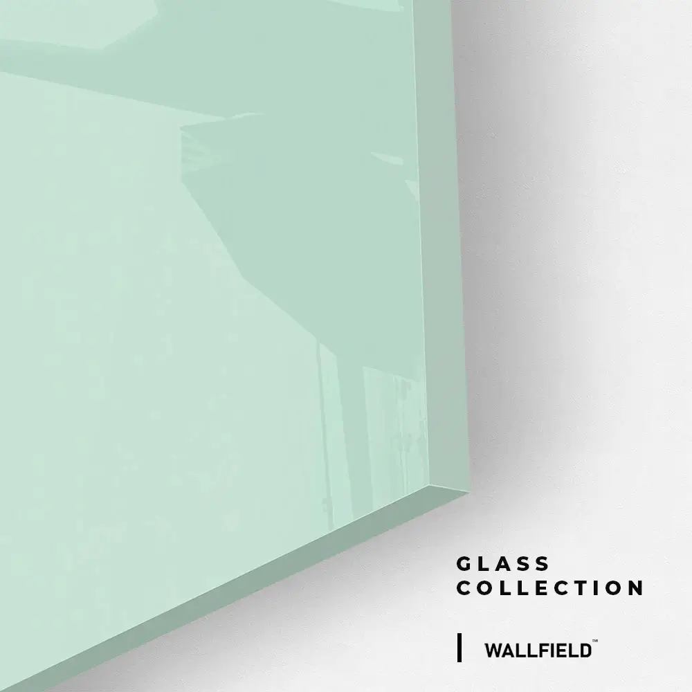 7.-Glass-Detail-2-Bundle-Capital-Instinct-3x
