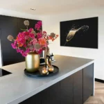 "Champagne Spills" – Bild 3