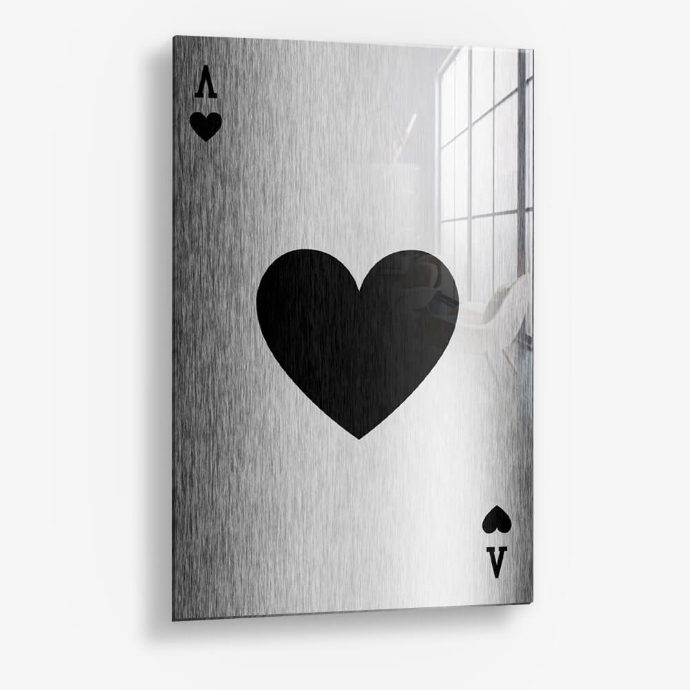 8.-Glass-Detail-1-Ace-of-Hearts-Noir-II.jpg