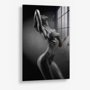 8.-Glass-Detail-1-Body-Black-White.jpg