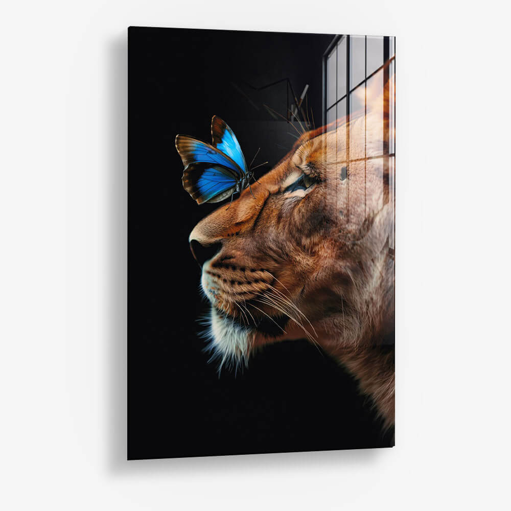 8.-Glass-Detail-1-Butterfly-Lioness.jpg