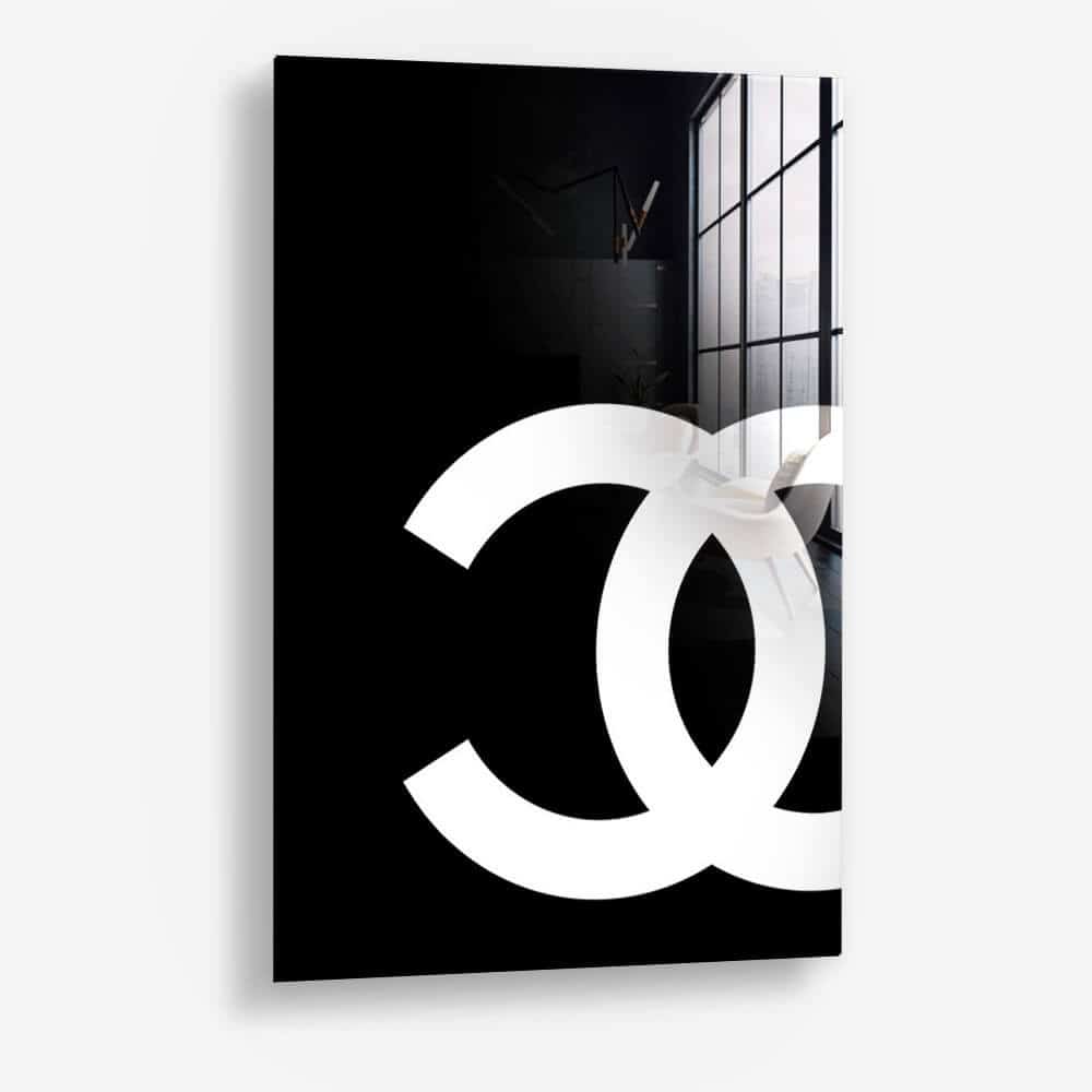 Glass-Detail-1-optimized-692.jpg