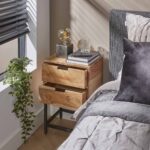 Nachttisch 2L flach / Massive Akazie natur – Bild 4