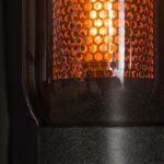 Tischleuchte Rauchglas-Lochstahl / Artic schwarz – Bild 3
