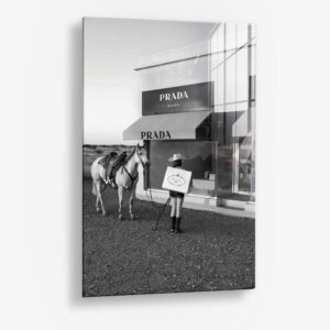 Prada Texas – Glas 40x60 cm / Ohne Rahmen