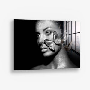 Butterfly Woman – Glas 80x120 cm / Ohne Rahmen