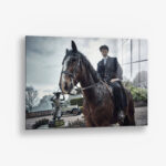 Thomas Shelby Riding – Glas 60x90 cm / Ohne Rahmen