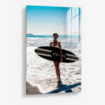 Surfer Girl II – Glas 80x120 cm / Ohne Rahmen