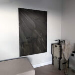 Black Feathers – Glas 80x120 cm / Ohne Rahmen – Bild 2