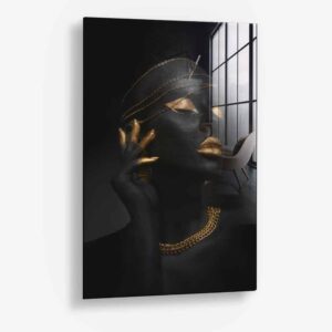 Native Woman – Glas 100x150 cm / Ohne Rahmen