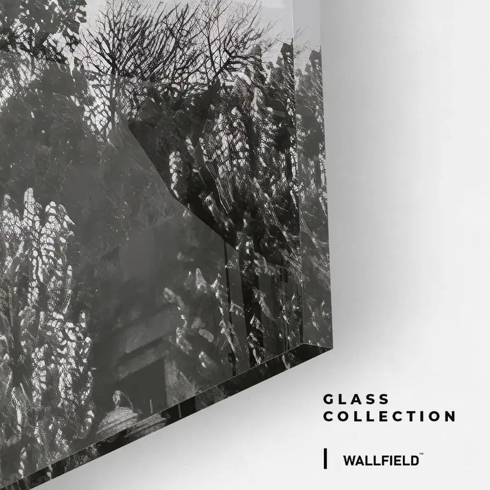 10.-Glass-Detail-2-Parisian-Sentinel.webp