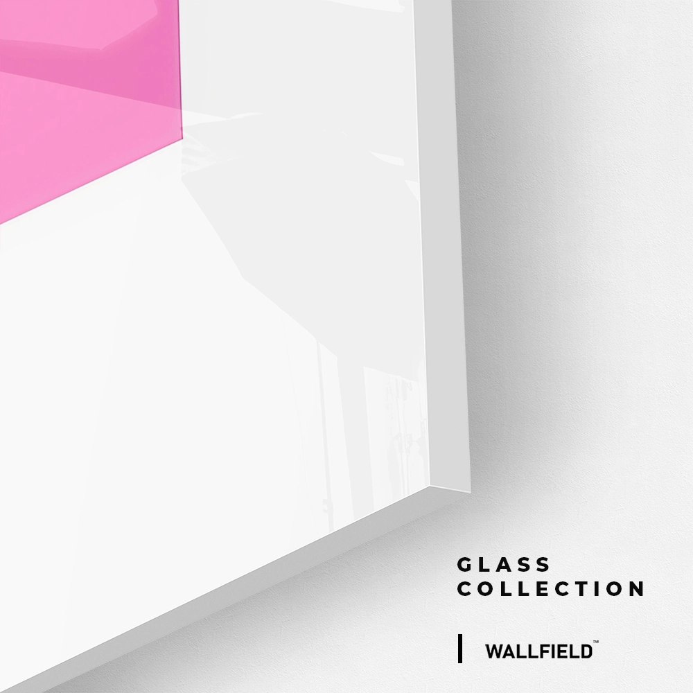 10.-Glass-Detail-2-Retro-Siren-II.webp