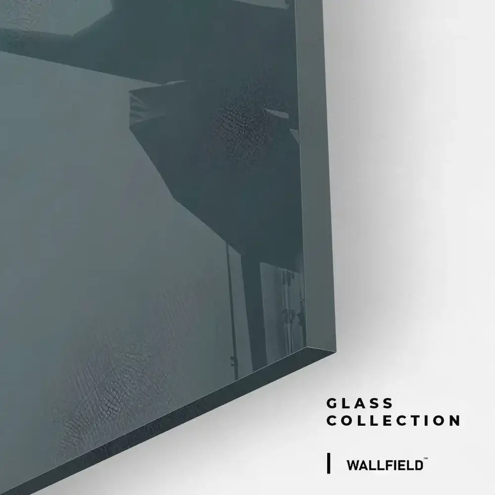 10.-Glass-Detail-2-Shadow-Carrera.webp