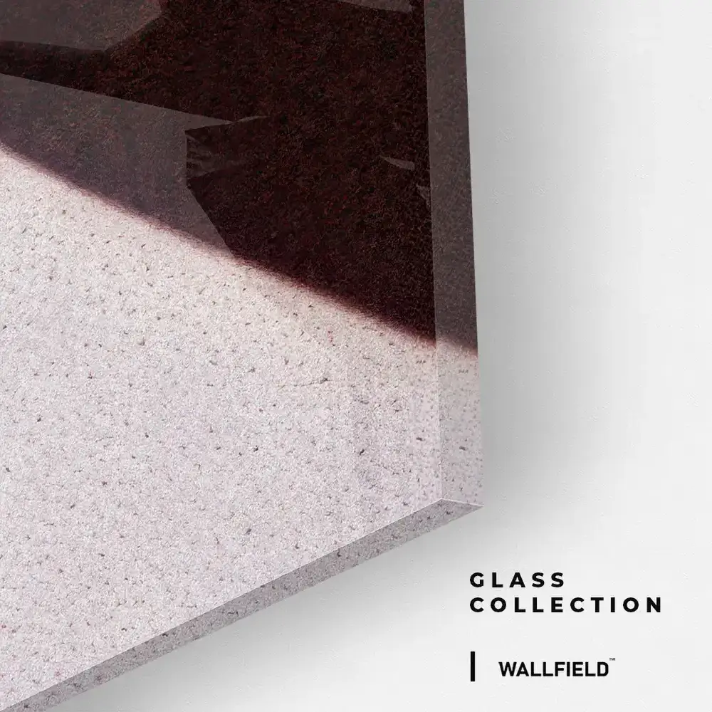 10.-Glass-Detail-2-Wine-Meridian.webp
