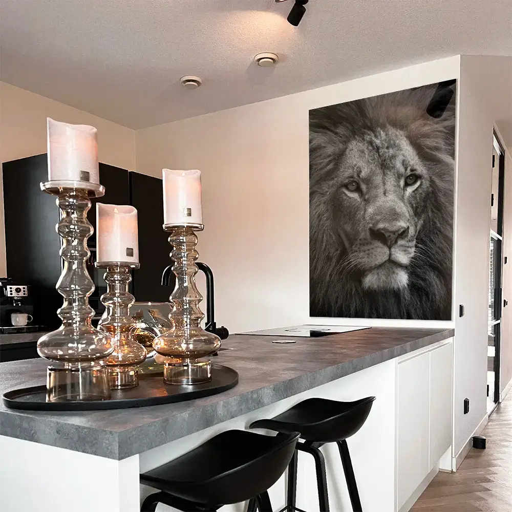 10.-Glass-Mockup-Throneborn.webp