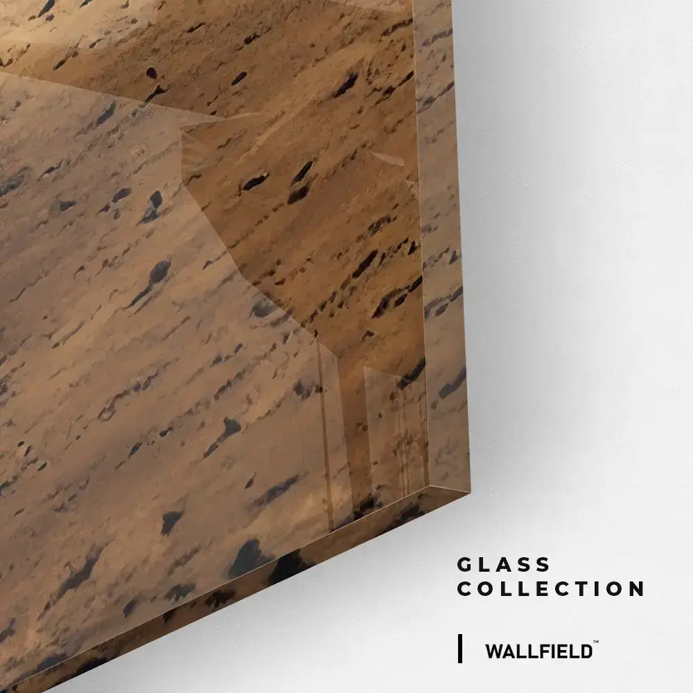 9.-Glass-Detail-2-Lionheart-Kin-III.webp