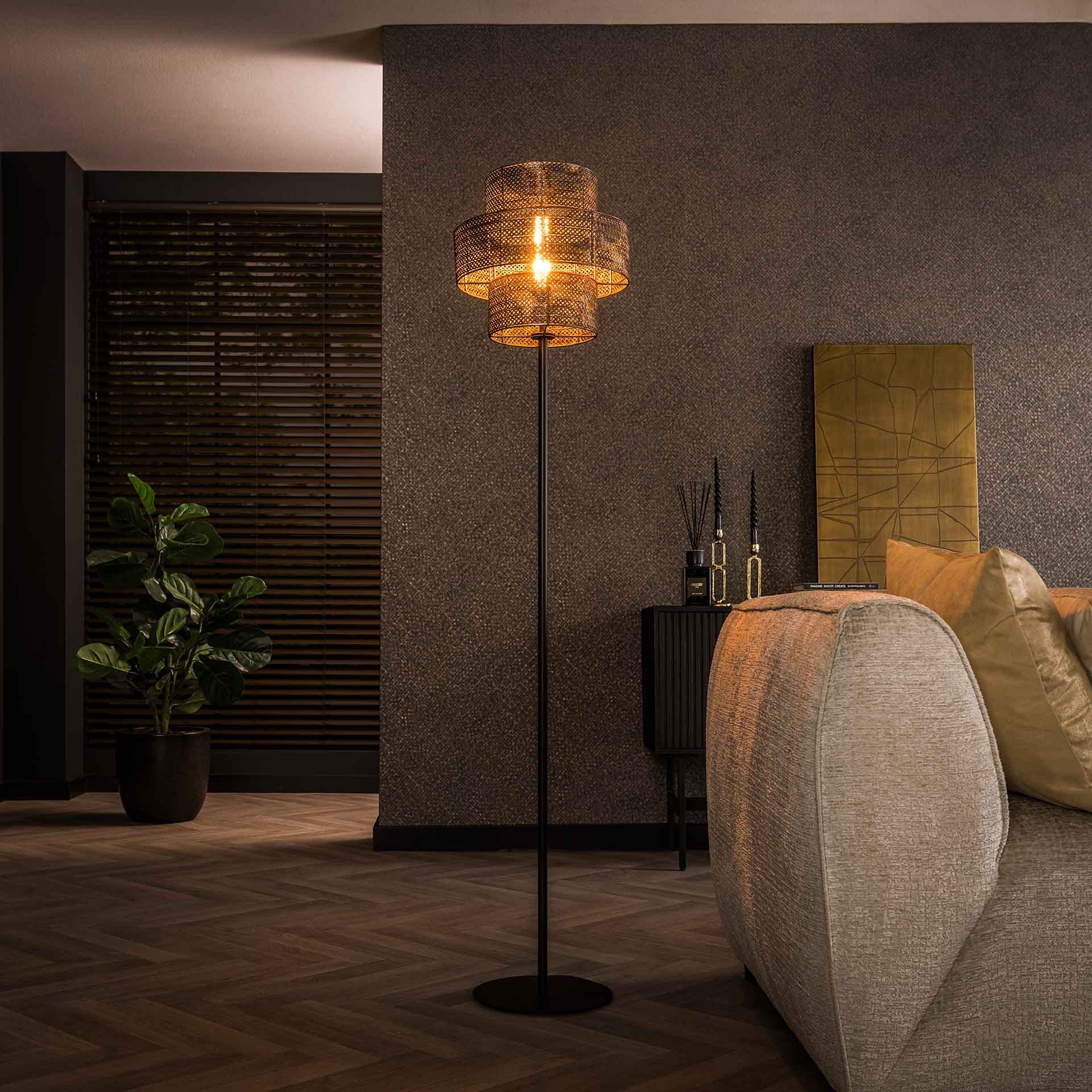 Vloerlamp-1L-lantern-1.jpg